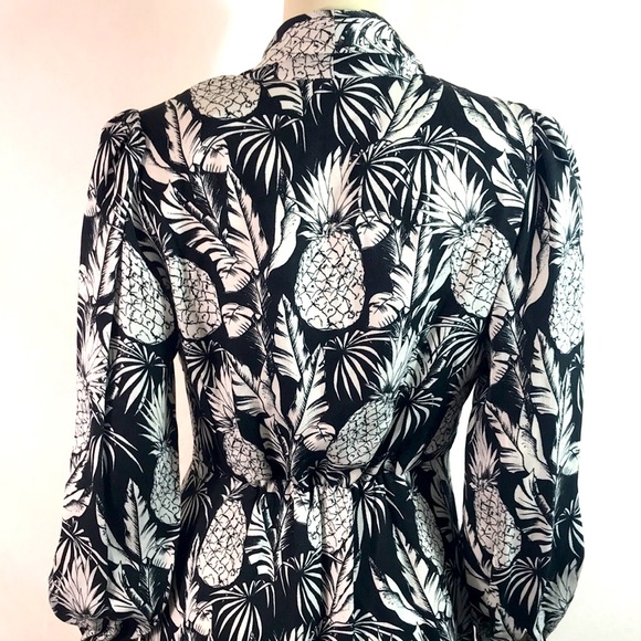 Elie Tahari stunning front tie dress, size 6, NWT retail 495 - Picture 6 of 10